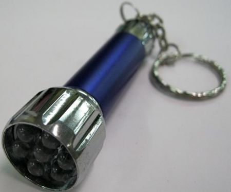 Фонарь брелок 169/618-7 7LED 3xG13 (30)